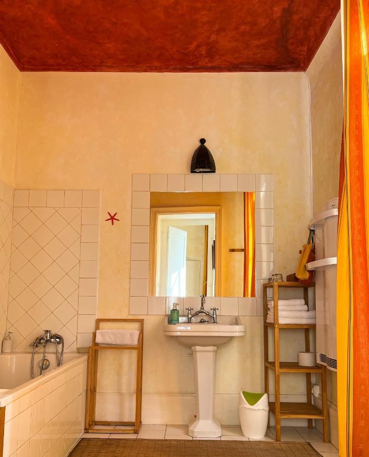 Maison Sainte Barbe Autun ภายนอก รูปภาพ