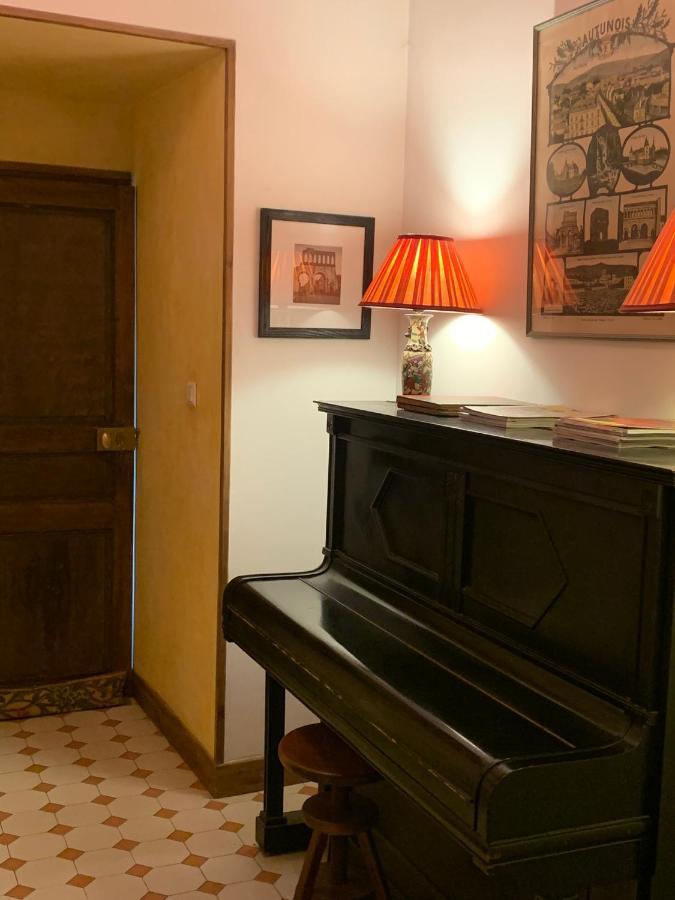 Maison Sainte Barbe Autun ภายนอก รูปภาพ